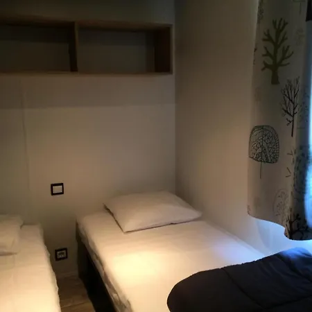 Kemp Village La Riviere Fleurie - Mobil Premium 4 Pieces 6 Personnes Climatise + Tv Mae-5491 Saint-Antoine-de-Breuilh